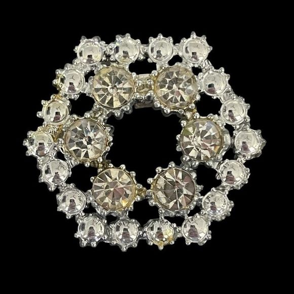 Vintage Silver Tone Foil Back Clear Faceted Rhinestone Brooch Pin Wreath Shape - Picture 1 of 4